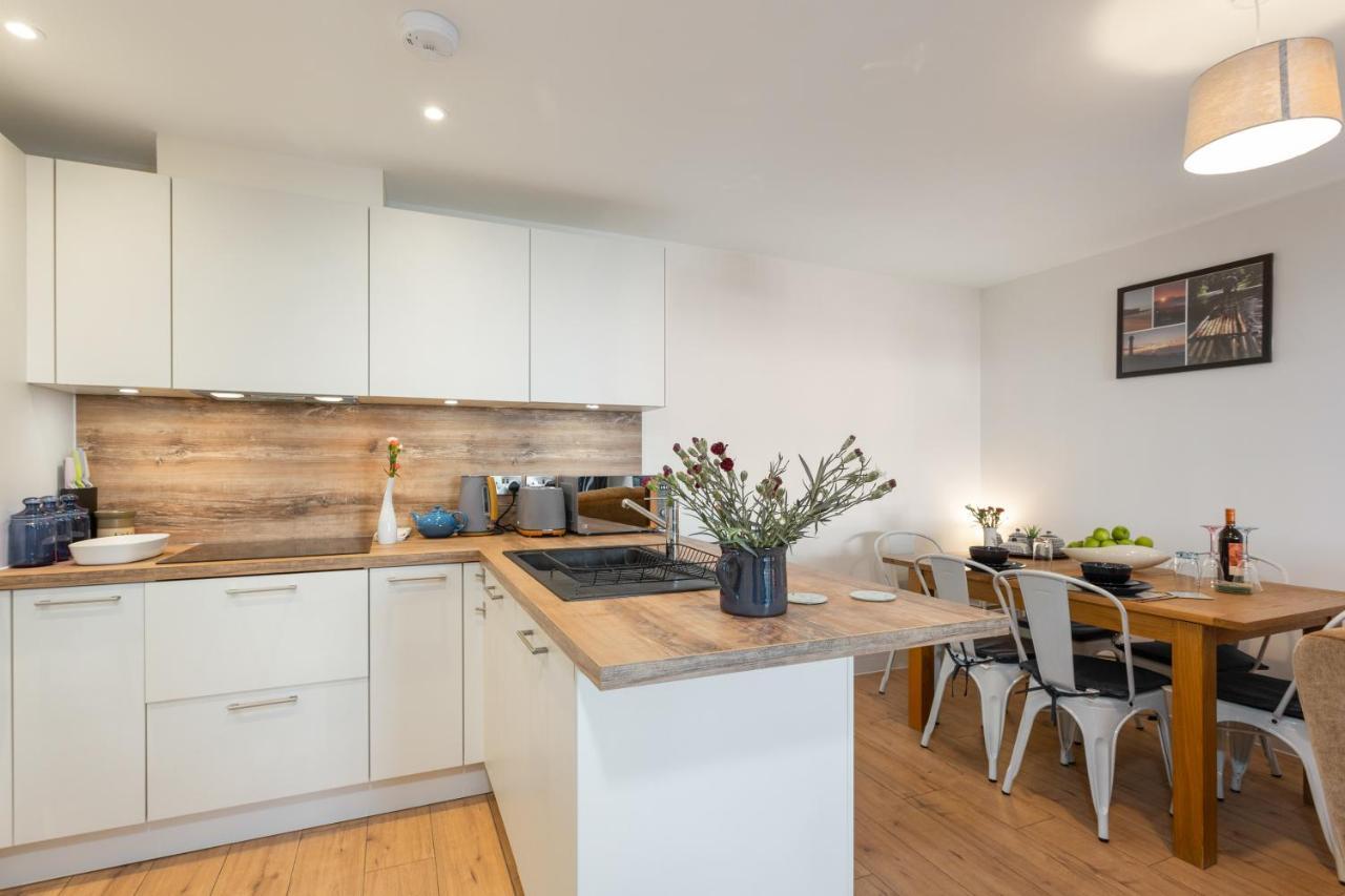 Host & - Farrier William Apartment